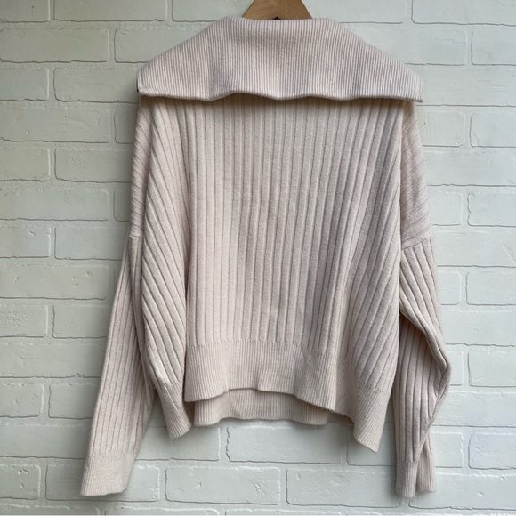 525 Revolve Off White Sweater w/ Zip collar - Picture 5 of 6